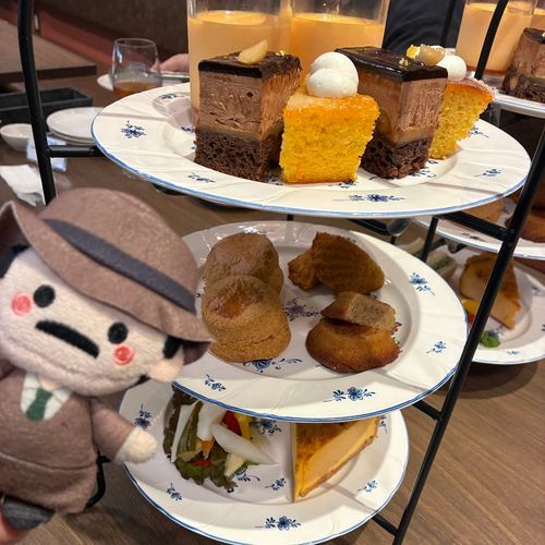 目暮〜アフタヌーンティー🫖、美味しかったね🍰スコーンおかわりしてお腹いっぱい！