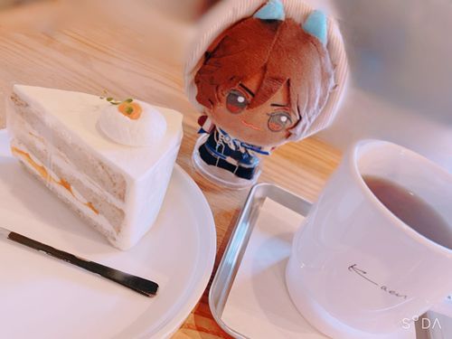 杏のシフォンケーキです！
ふわふわで美味しいです