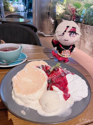 気になってたパンケーキ屋さんに行った時のだよ
飲めるパンケーキってこういうことなんだね