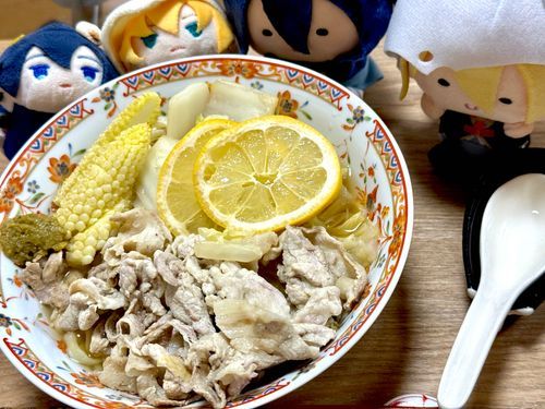 しおれもんらーめん　みなで食べるぞ

もちちか