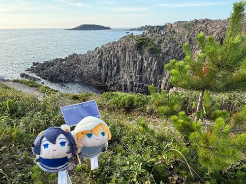 東尋坊　あしもとも　あたまのうえの　とんびにも　ようちゅうい　だぞ

もちちか