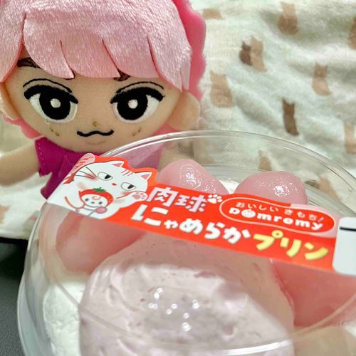 🌸にゃ！！
🍀にくきゅうだ！かわいいねぇ🐱