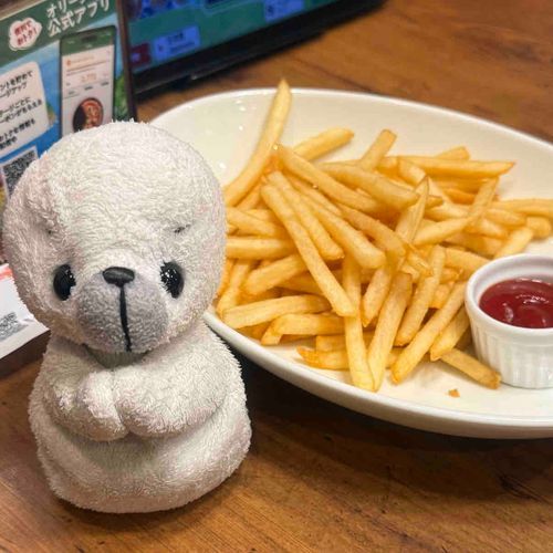 🦭「ｲﾓ?」
👤「フライドポテト、だよ」