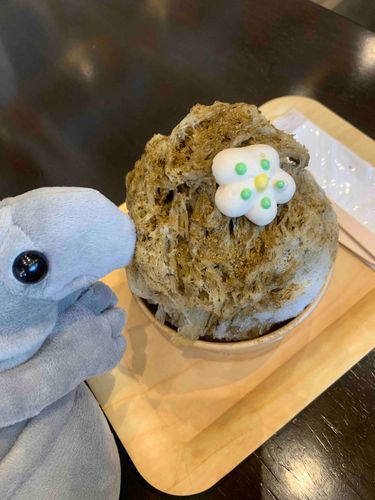 お鼻がついちゃいました