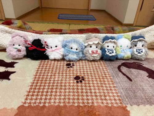 かわいい、かわいい、もふちゃん達🥰🥰🥰

この子達は私が、大好きで、尊敬してるぬいぐるみ作家さんから、お迎えした子達🥰🥰🥰

もう紹介したけど、左から
桜餅ちゃん🌸
柚子ちゃん🍊
雪ちゃん❄️
ソーダちゃん🫧
モンブランちゃん🌰
ラムネちゃん🫧
こんぺいとうちゃん🍬
ブルーベリーちゃん🫐

本当にかわいい︎💕︎︎💕︎︎💕︎

大好き🥰🥰🥰
