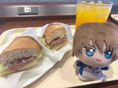 不二はコーヒーがいいよね、オレンジジュースでごめんね(>_<)