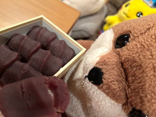 赤福だーーー！！
ピカチュにも、あとであげるからなっ