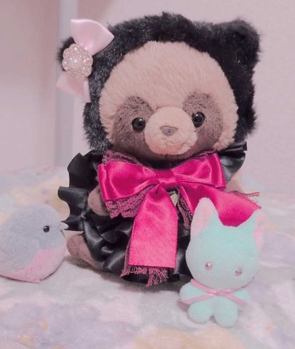 にゃんにゃん🐱🖤
きなこ くろねこさんに へんしんしちゃったんだよ〜💞✨️
