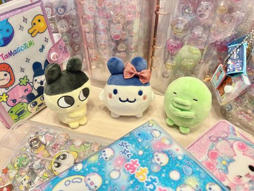 主さんのシール交換会に同席したぴょん✨️

みみっちにもお友達ができたぴょん🥕