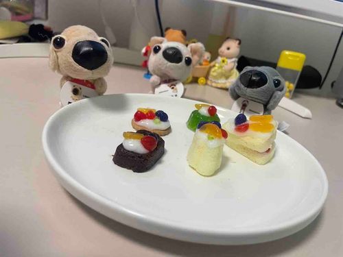 お久しぶりです。
2005年生まれのワンちゃんたちです。
マクドナルドのハッピーな子たち