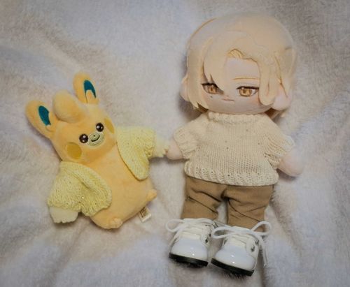 春服を仕立ててもらったよ。
