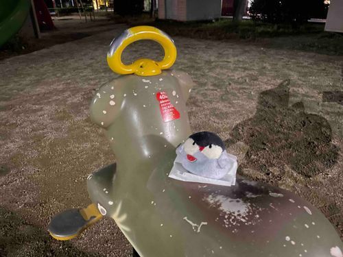 夜の公園で遊びました。
涼しくなってきて過ごしやすくなったね。