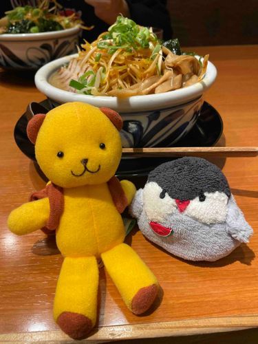 ラーメン屋さんへ🍜
ご主人は辛いのが好き、なんだけど…
辛いの食べすぎてちょっと心配になったりもする…