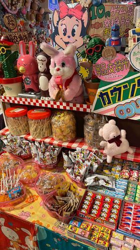 おかしがいっぱい！おいしそ〜