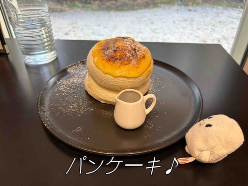 プリンみたいにぷるぷるしたパンケーキ食べた！🥞🍴美味しかった！！！