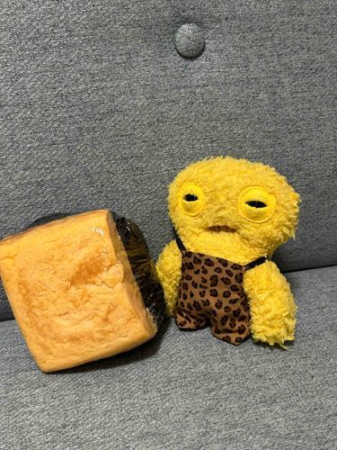卵焼きおにぎりらしい。でっけぇな