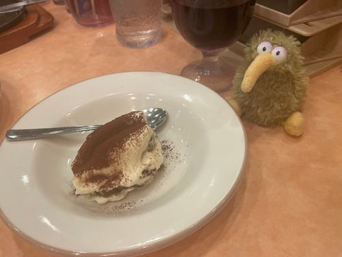 デザートはティラミスういん♪
ワインにも合うんだうぃん❤️