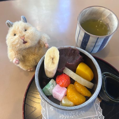 たべて　いいでちか？