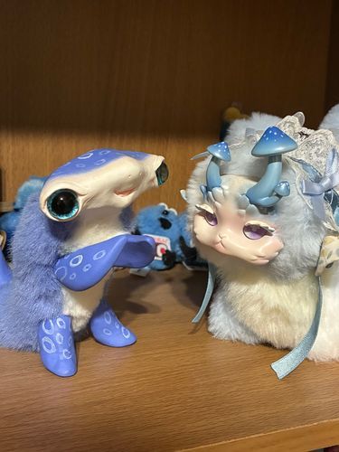 ラムネちゃんがあそびにきたよ。
さいきんきたおともだちのおはなしをしたり、おやつたべたりしたよ！