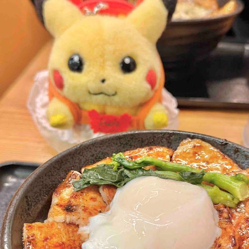 ﾌﾟ～～


ちょっと前の 豚丼と ボヤけてる ﾌﾟｸでち☝️
スカート はいて プリティな感じに なってみまちた(𓂂꜆◕⩊◕꜀𓂂)💛