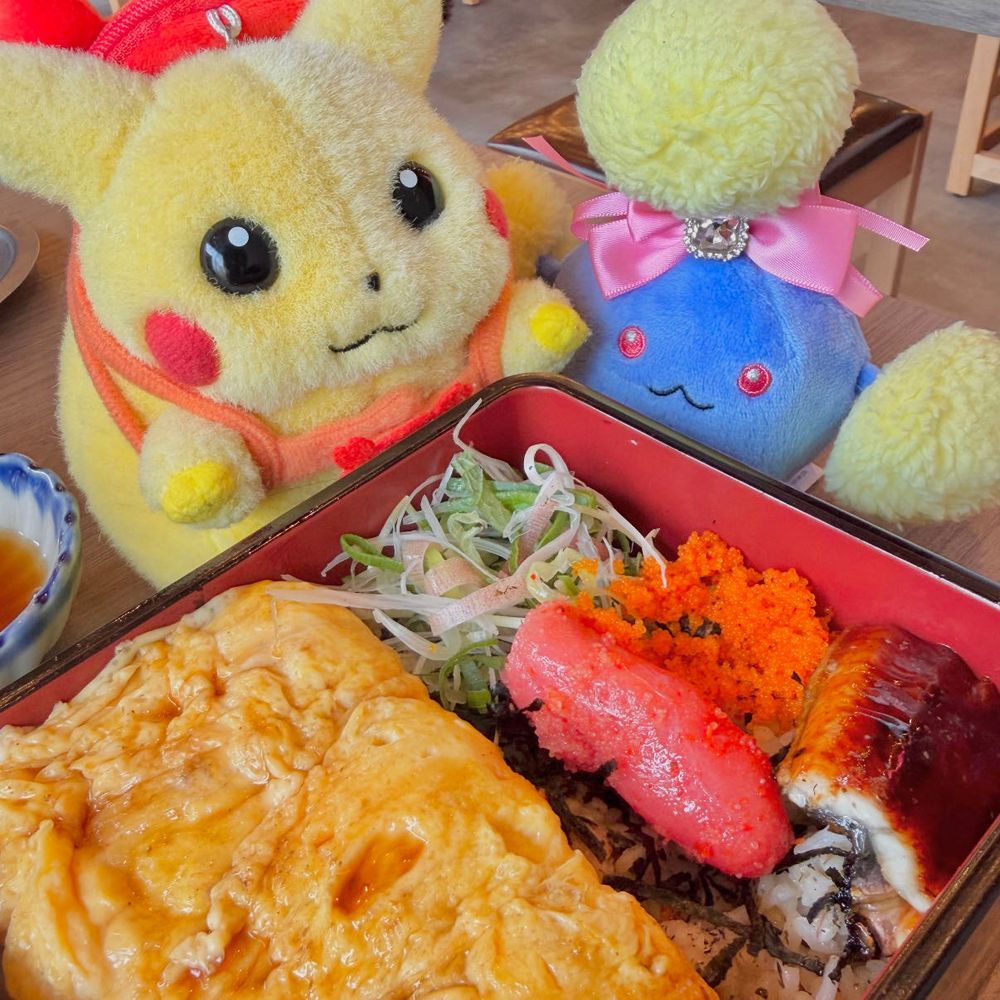 ピーチャ~
みなちゃま~✌️
今日はママとワタッコちゃんとプクで お出かけちて ママの行きたかったところ行ったんでち(ᴖ ̫ᴖ )♪
本当はお目当てのランチセットがあったんでちけど、休日限定だったの知らなかったんでち😨💦
別のランチを頼んだんでちけど、とっても美味しかったでち💛☝️
好きな物しか入ってないでちな~💛
今度こそリベンジしたいでち🔥
ワタコ「ワタもリベンジする😡」