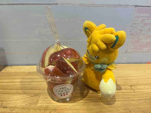 りんご飴食べたよ〜！