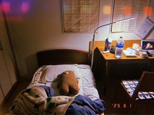 家族が住んでる一軒家型のゲストハウスに泊まった時の写真。
もともとは息子さんの部屋だったらしい。