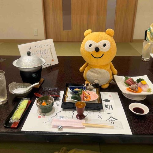 熱海旅行 また 行きたいなー(^o^)
いっぱい あまま したし 全部 美味しかったに〜!!  仲居さんに可愛いって言ってもらえたーo(^.^)o