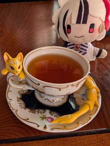 「おはようございます。本日はアールグレイをご用意いたしました。」