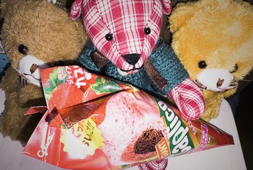 右にいる、べるるですー！
チブリーさん、カプリコまさか、1人で食べるですかー？