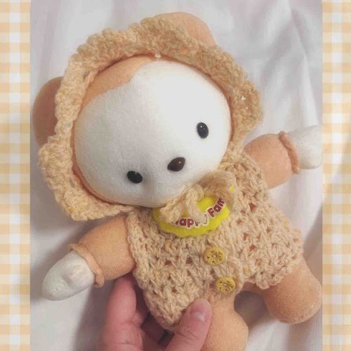 まーくんにボンネットとベストを編みました。とっても赤ちゃんだねぇ〜🍼ねんねしようね。

愛おしさましましです🤣