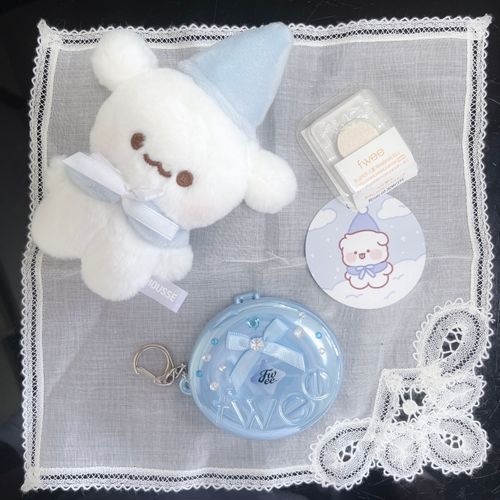 かわいい小さなぬいをお迎えしたよ！新大久保は素敵なものたくさん売っててうろうろしちゃう〜〜。