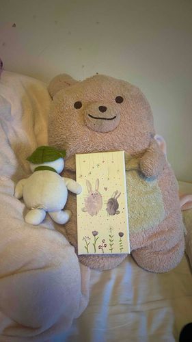 飼い主は絵を描いたみたいぽよ
みぎのウサ濃すぎぽよ もはや顔見えないぽよ