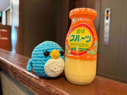 お風呂の後のフルーツ牛乳🐧🥛✨