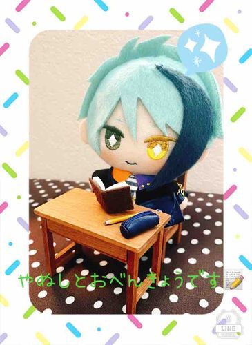 やぬしはFP3級の勉強中📚
🐬ぼくも　えふぴーおべんきょうします😤