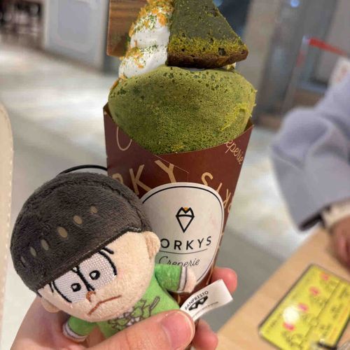 ちょろ、抹茶クレープだよ