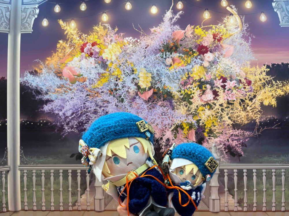 大『ほんまるはく、いってきたっ!
あるじと、おおきいおれと、きねんの、おしゃしん、とってきたっ!
ごっちと、かしゅーも、とった!』
ゆび『記念撮影であるじとたくさん写真が撮れて嬉しいな』
大『うれしっ!うれしっ!
あるじと、いっしょ!うれしっ!』