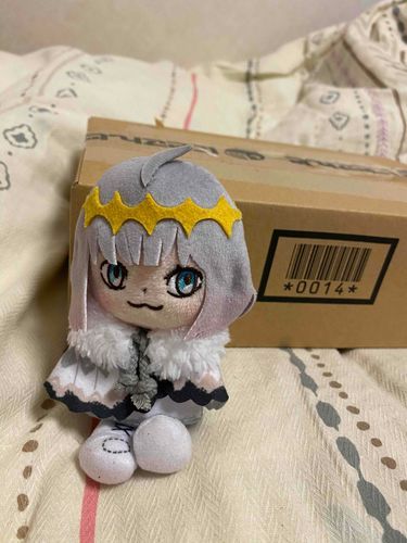 今日は撮影係の誕生日なんだって。何か届いてるようだけど…中身はなんだろうね？