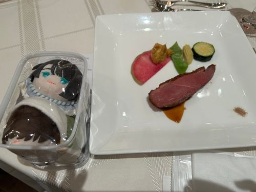 肉!!赤！！
鴨肉だよ〜