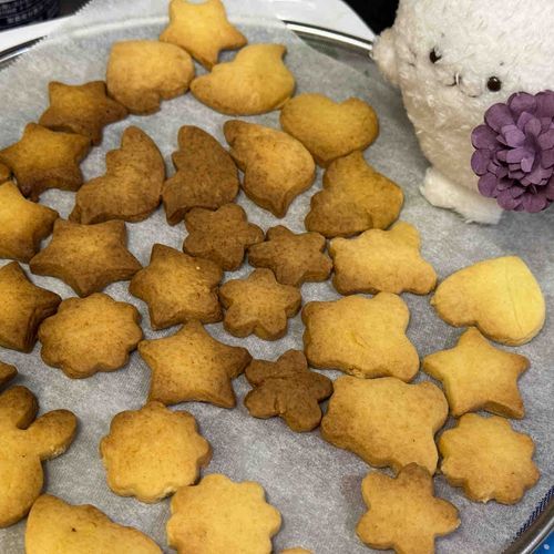 ちょっと焦げたけどクッキーだよ