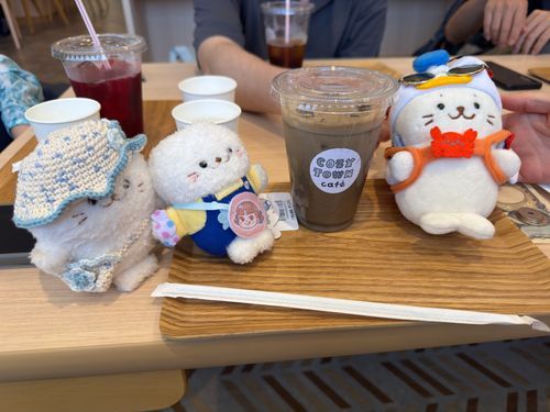 みんなとカフェにきたよ