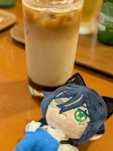おしゃ「歩きすぎて疲れた…
俺はもう絶対歩かねぇ。
しかし…コーヒー☕️は美味かった。」