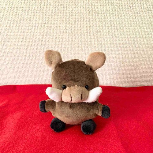 ぼく手のひらイノシシ！
2歳の女の子と暮らしてるよ！
新しいパパやママに会えるのを待ってるんだ^_^
minneから遊びに来てね！

https://minne.com/items/26453326

#イノシシ
#いのしし
#猪
#十二支
#販売
#ハンドメイド
#minne