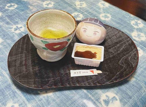 おまんじゅうな前田くん
主君が福岡旅に行かれたお土産だそうです。もちもちしていて、とても美味しかったです。