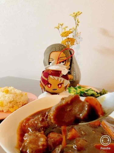 こんやは　ビーフシチューで　あったまるぜ〜