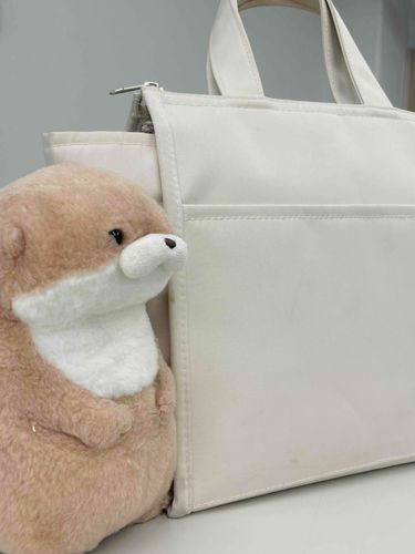 やまだです。
まだ昨日のみたらし事件を引きずり、ふてくされています。とりあえず飼い主のお弁当をゲットしたのでおかずを全部ひとくちずつ勝手にいただこうと思います。それだけのことを飼い主(の友人)はしでかしたということ、心に刻みつけてほしいです。