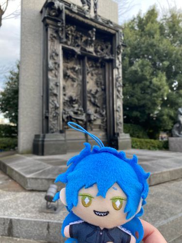ゲットされたのが5年前だったかな
ぬいタイプの中では最古参やらせてもらってます、ども…

写りがいい写真を選んだら完全にゲートトゥーアンダーワールドだった件