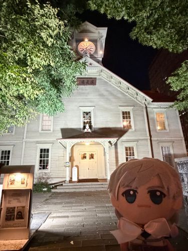 札幌市時計台です！
むかしは演舞場があったそうです。腕がなりますね！