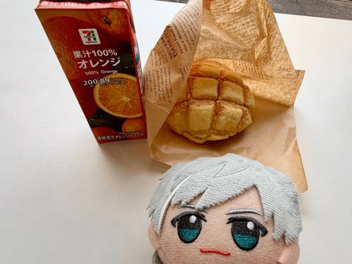 メロンパンを食べました！
慌ただしい日にも、あたたかい陽ざしがあるのだね