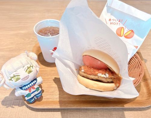 はじめてモスバーガー食べたね🍔